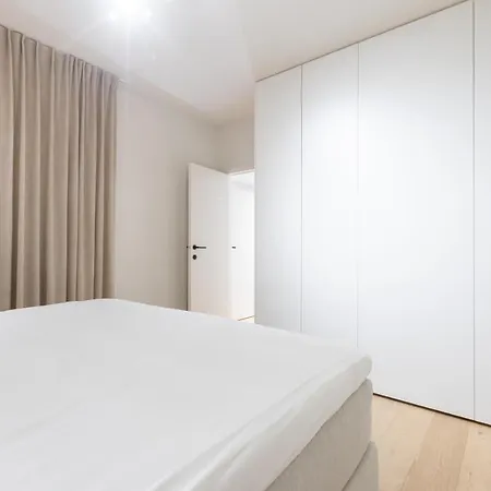 Appartement Volledig Gerenoveerd Op Toplocatie In
